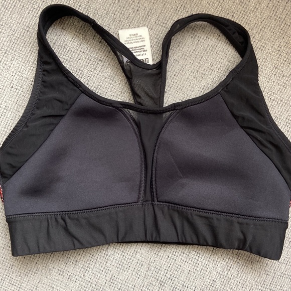 PINK by Victoria’s Secret ultimate unlined sports bra size small - Picture 4 of 4
